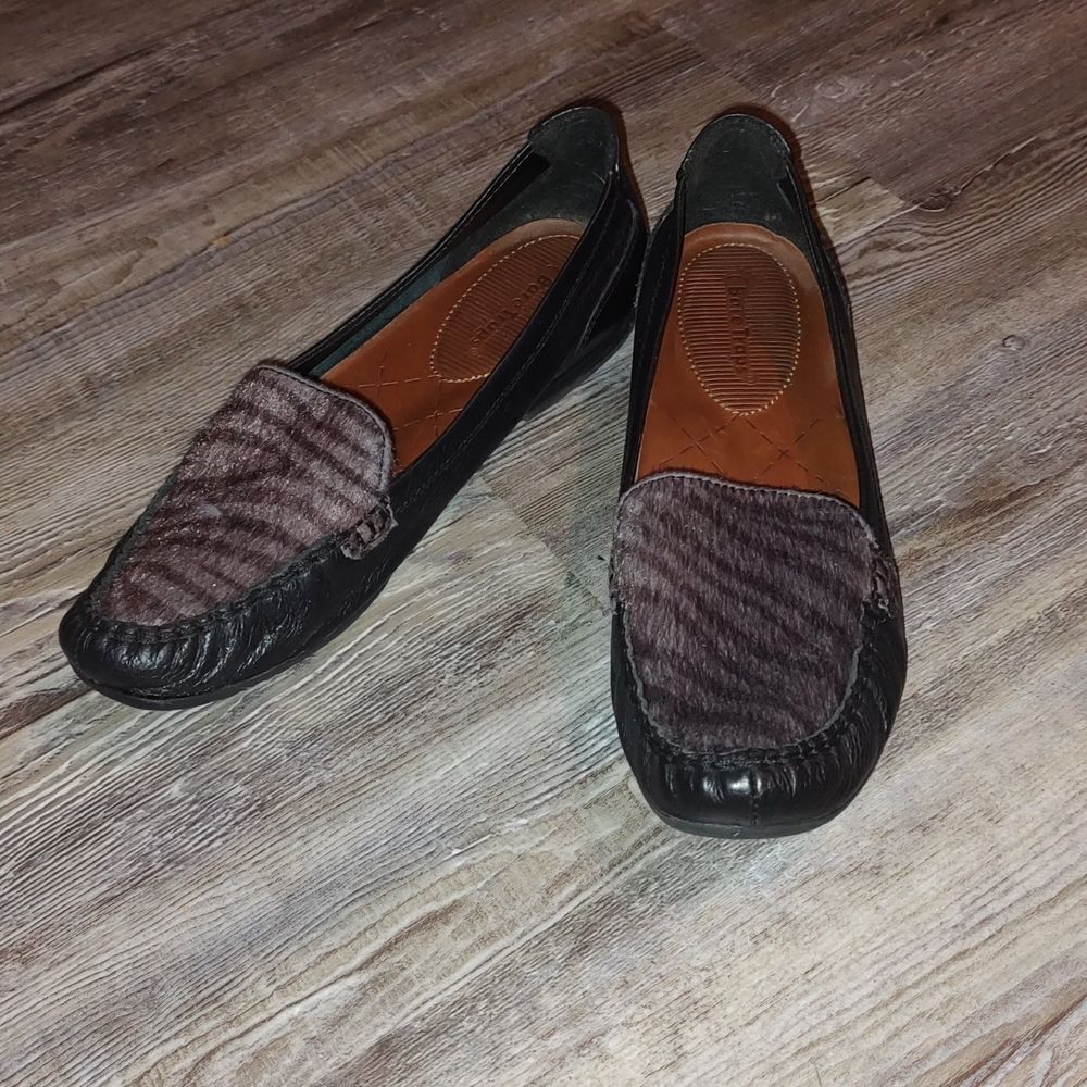 Women's Bare Traps Adana Black Leather Faux Fur Slip On Shoes Loafers  Sz 8.5